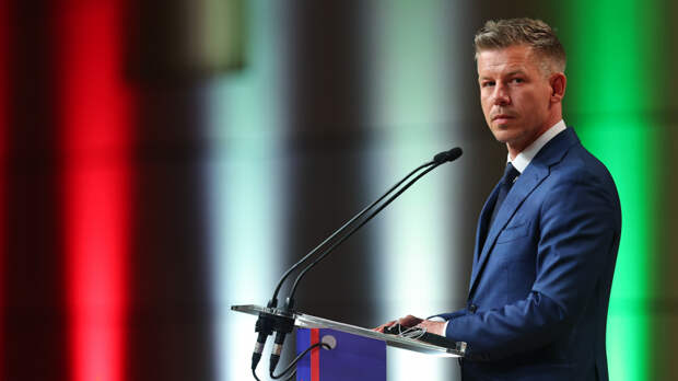 Из партии Орбана в оппозицию: чем известен победивший на выборах в Венгрии Петер Мадьяр