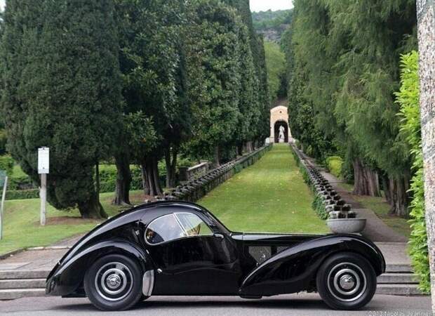 Автомобиль Bugatti Type 57SC Atlantic - один из самых дорогих в истории Автомобиль Bugatti Type 57SC Atlantic - один из самых дорогих в истории