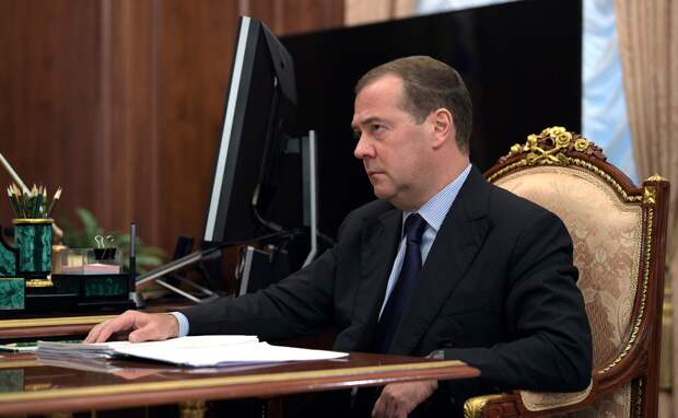 Дмитрий Медведев посоветовал ООН начать с репараций странам, пострадавшим от действий США и НАТО
