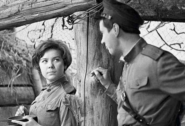 Лариса Голубкина на съемках фильма *Освобождение*, 1968 | Фото: sovsekretno.ru Лариса Голубкина на съемках фильма *Освобождение*, 1968 | Фото: sovsekretno.ru