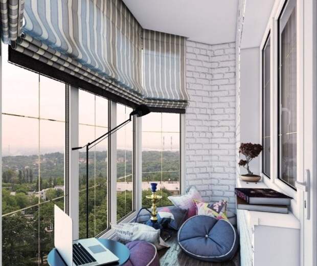 дизайн маленького балкона с панорамным остекленением