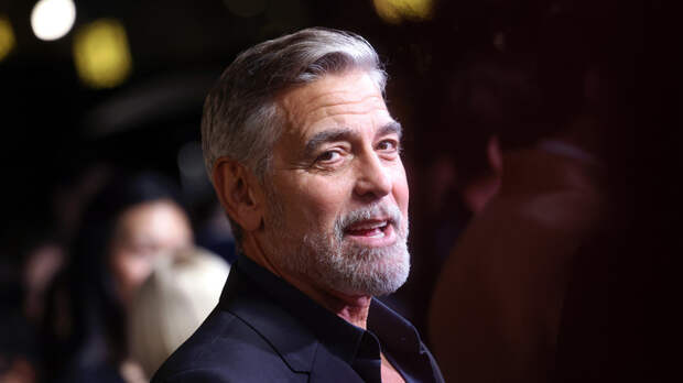 Фонд Клуни утверждает, что не намерен преследовать российских журналистов