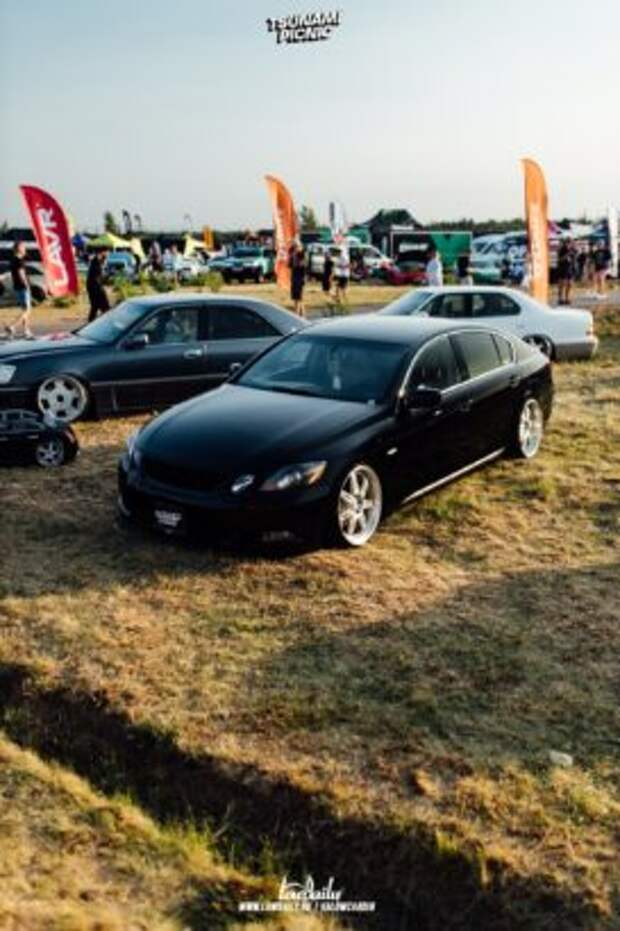 tsunami picnic x lowdaily 57