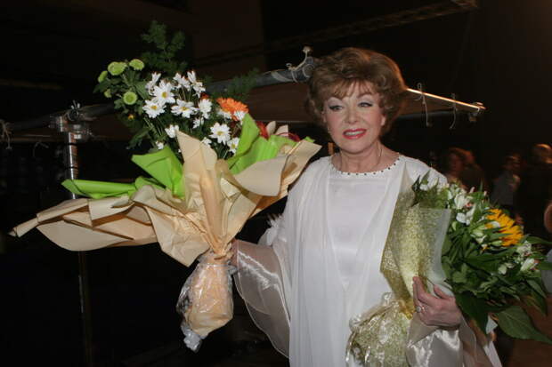 «Привет всем!» Дочь Пьехи раскрыла правду о здоровье 88-летней матери