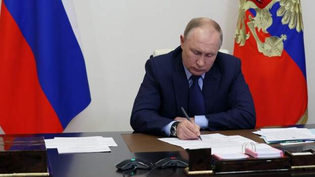 Путин запретил иноагентам избираться на выборах