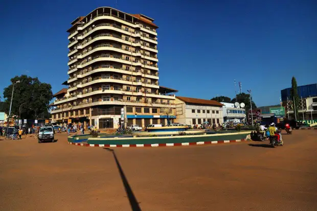 Центральноафриканский переводчик потребовал от западных СМИ извиниться за очернение россиян