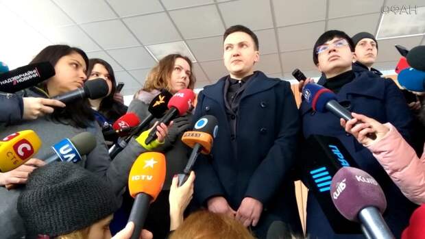 Савченко заявила, что Порошенко врал про Минские соглашения Савченко обвинила Порошенко во вранье про войну в Донбассе