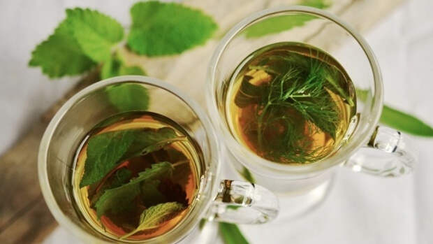 Диетолог Селезнева развеяла мифы об употреблении чая и кофе для похудения