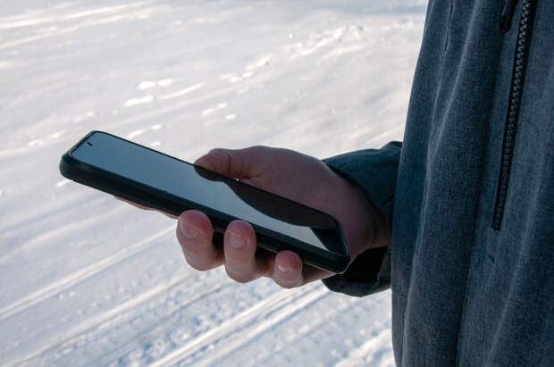 Подросток под видом девочки выманивал интимные фото у российской школьницы во время игры