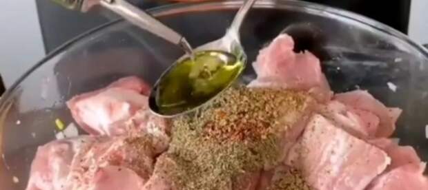 Самый вкусный и самый правильный рецепт из мяса на майские праздники, да и на Пасху тоже. Мы обязательно будем делать