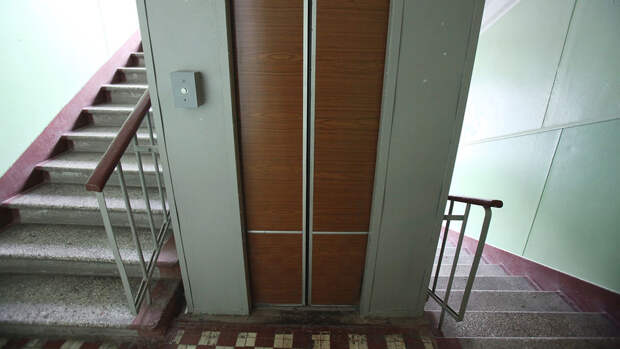 В Башкирии лифт со школьницей пролетел шесть этажей