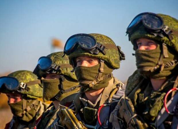 Зачем России две новых армии