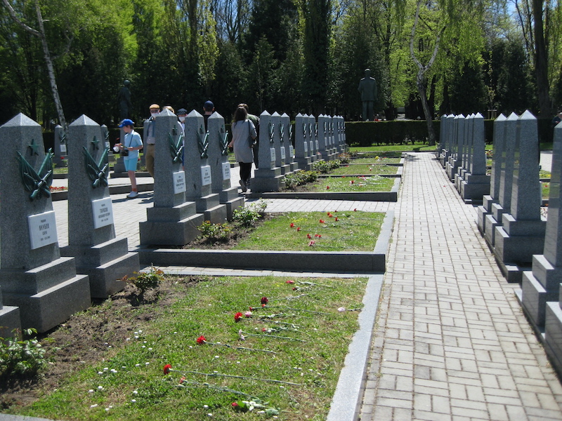 Прага, Олшанское военное кладбище, 09.05.2021 Прага, Олшанское военное кладбище, 09.05.2021