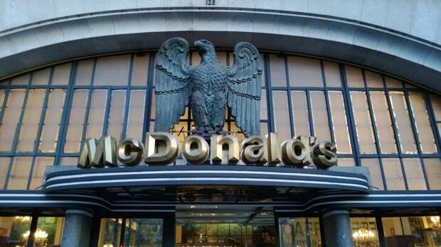 Самый роскошный «Макдоналдс» располагается в Порту в здании бывшей фешенебельной гостиницы страны, факты, это интересно