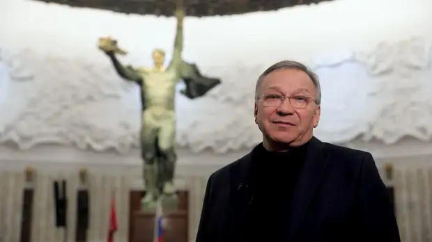 Режиссер Угольников выступил в Музее Победы с призывом остановить неонацизм