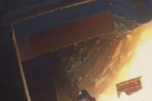 В Татарстане полиция ищет мужчину, устроившего погром в подъезде