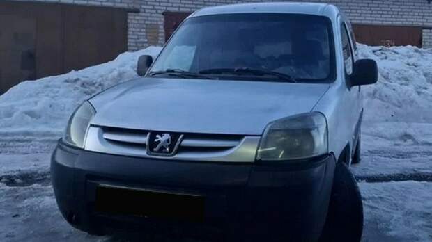 Приставы дали барнаульцу десять дней для оплаты 55 штрафов, чтобы не лишился "Пежо"