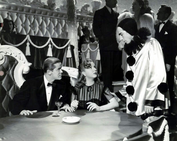 Кадр из фильма "Леди в поезде" (1945)