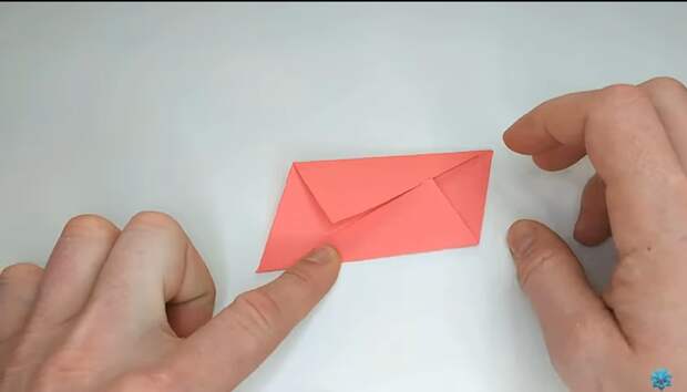 Звезда из бумаги. Простая поделка оригами для детей
