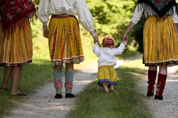Схватка не прекращается. 