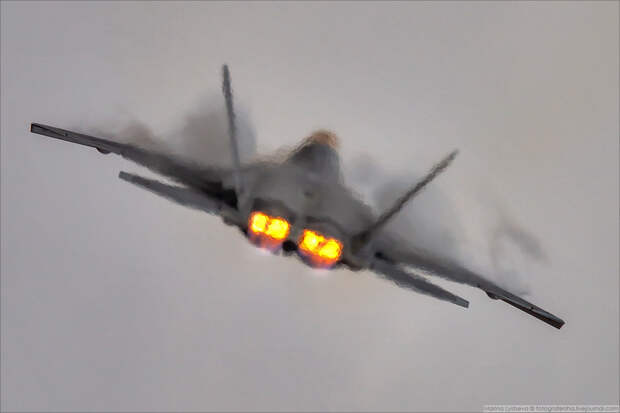 F22 10