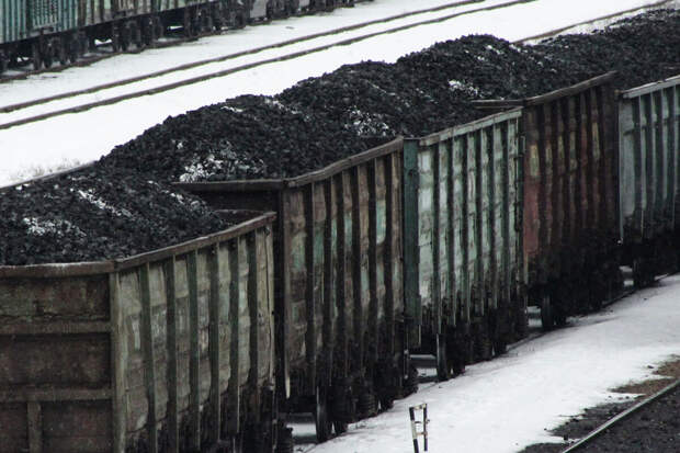 Экспортеры угля из России взяли паузу в поставках китайским партнерам