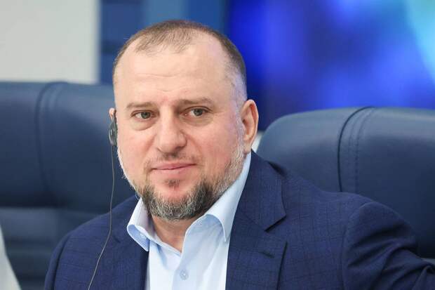 Алаудинов рассказал о «запачканных кровью» на острове Эпштейна