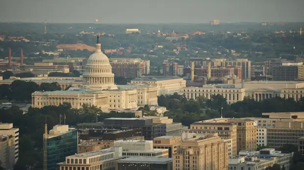 В Вашингтоне отменят требование о проверке данных о вакцинации в помещениях