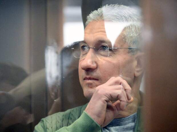 Раскрыто меню экс-замминистра обороны в СИЗО на Новый год