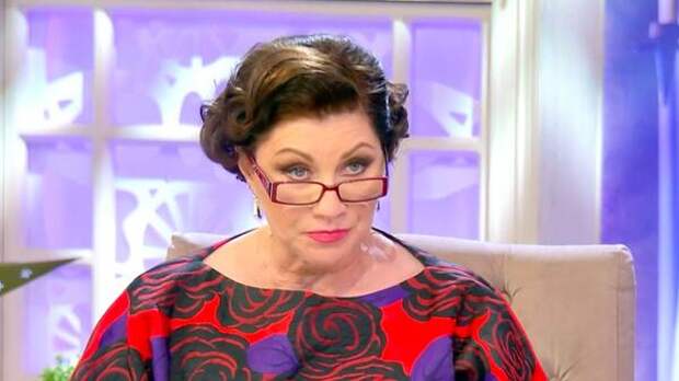 «Возраст берет свое»: подробности состояния Сябитовой после операции