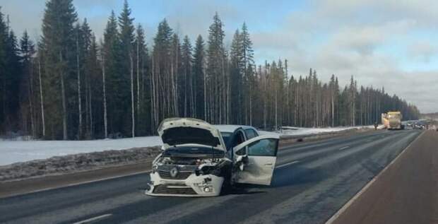 Авария дня. ДТП при обгоне в Архангельской области