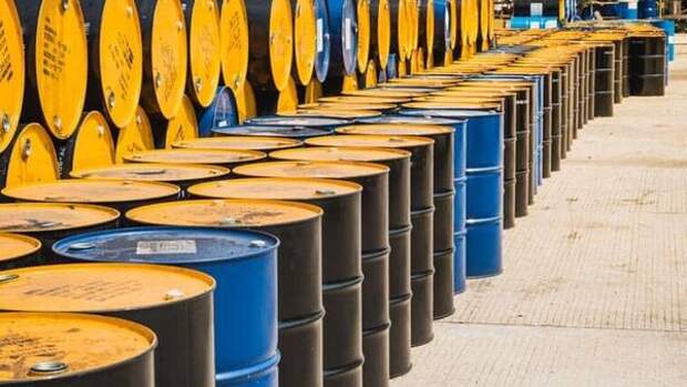 "Нефть дорожает вслед за рынком": эксперт о росте доходов России и ситуации на Ближнем Востоке