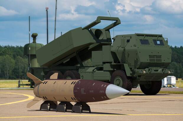 Военэксперт Головатюк: ракеты ATACMS следует уничтожать заранее