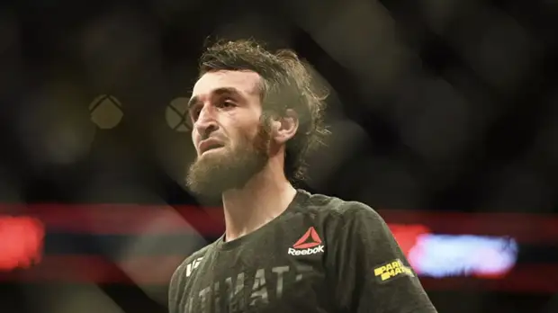 Менеджер Магомедшарипова: нет задачи провести пятираундовый поединок для Забита