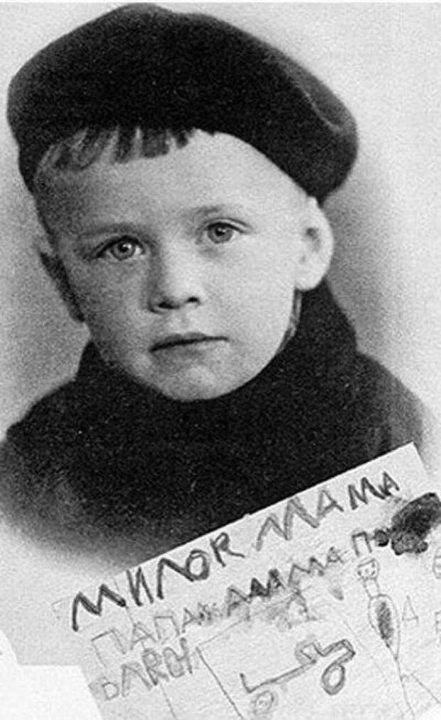 Редки детские фотографии российских звезд. Пугачеву вообще не узнать!