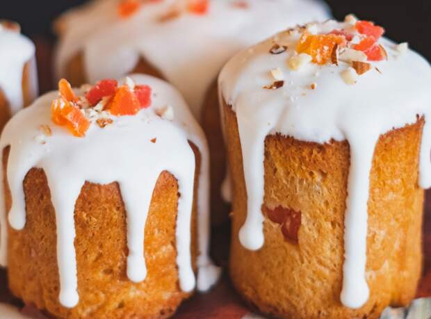 Сделавшую кальян на куличе россиянку задержали