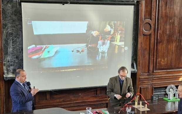 Петербург отмечает 130-летие со дня первой в истории радиограммы