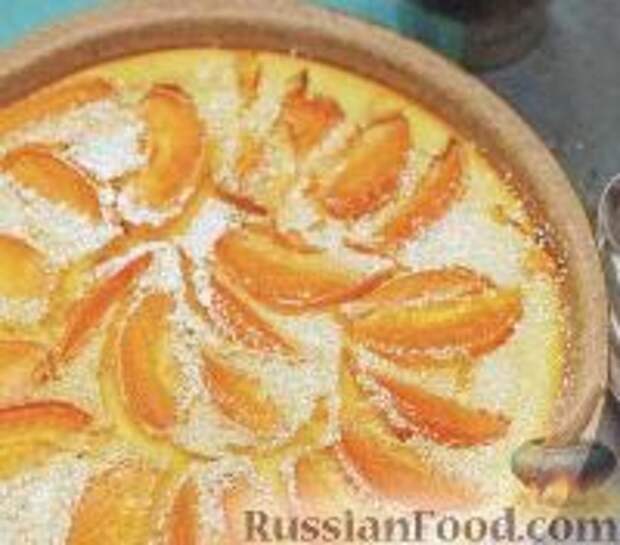 Фото к рецепту: Клафути (пирог) с абрикосами