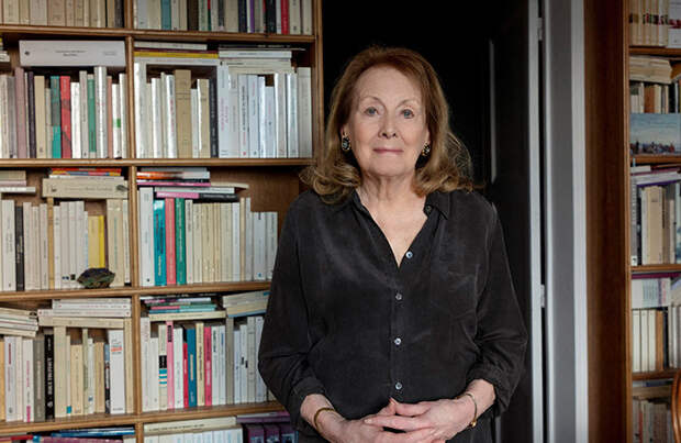 Нобелевскую премию по литературе вручили французской писательнице