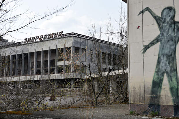 Профессор МИФИ Панов: молоко в загрязненных после Чернобыля областях облучает