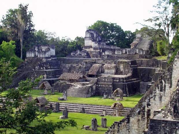 Затерянный город Тикаль был столицей Мутульского царства (Гватемала). | Фото: adcitymag.ru.