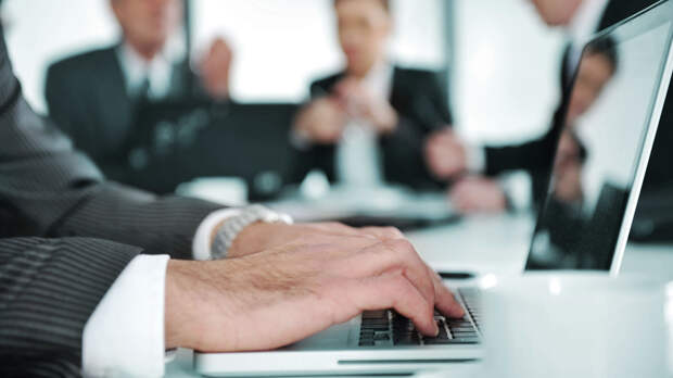 Бизнесмены во время конференции Бизнесмены во время конференции - РИА Новости, 1920, 01.10.2021