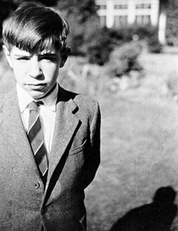 24. Стивен Уильям Хокинг, 12 лет (1954 г.) интересное, люди, фотографии