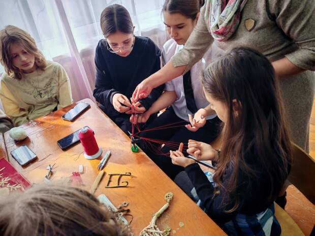 Мастер-класс по адыгским ремёслам в Энемской школе искусств