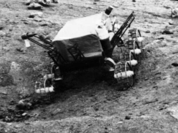 Академик пошутил о первом FPV-дроне