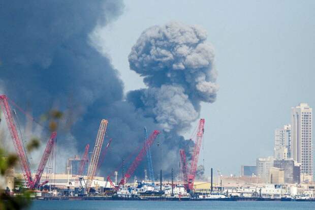 Иран продолжил атаки на американские объекты в государствах Персидского залива