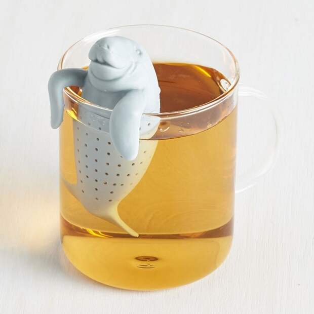 Отличное решение для любителей чая мини-заварник в виде милого ламантина.