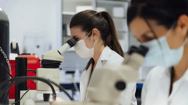 Проценко отметил риски быстрого течения заболевания омикрон-штаммом