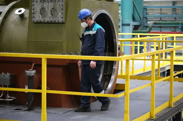 Правительство потратит 25 млрд на помощь уволенным из-за санкций Запада