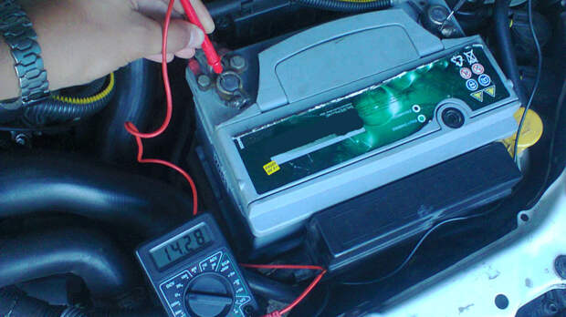 Можно ли зарядить аккумулятор на холостом ходу и сколько времени это займет